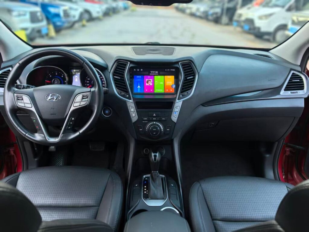 Hyundai Grand Santa Fe (imported) 2.2T Automatic 4WD Luxury Edition 7-seat